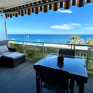 https://apart-a-nice-a-breathtaking-view-on-the-sea.fr-provencehotel.com