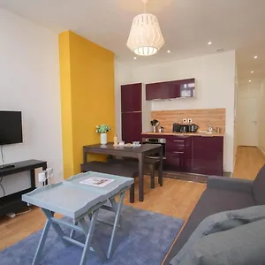 https://superbe-appartement-a-cote-de-la-grand-place.lillehotels.org